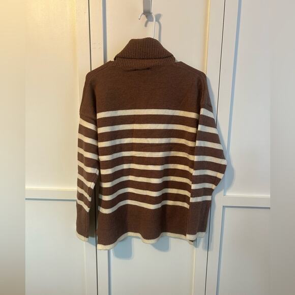 Line & Dot Stripe Turtleneck Pullover Sweater - Picture 5 of 6
